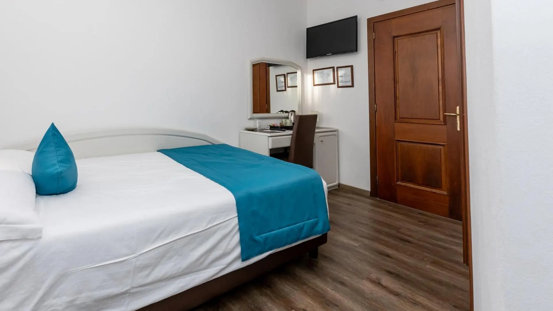 Albergo Cappello E Cadore Belluno 3*,