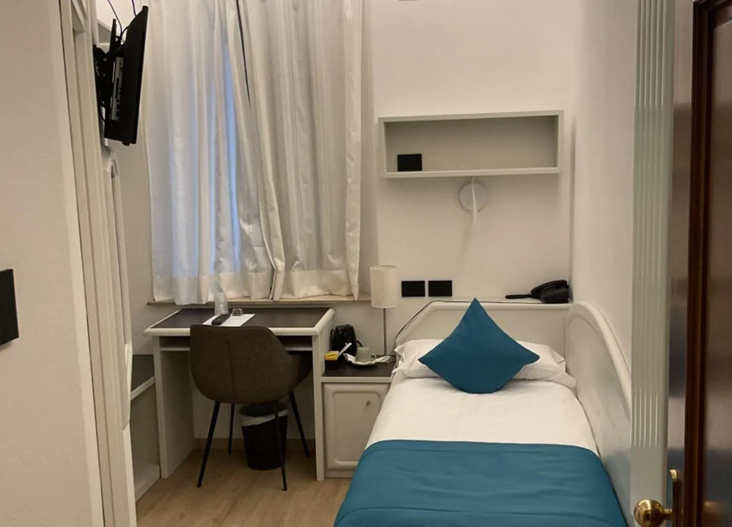 Albergo Cappello E Cadore Belluno 3*,  Italy